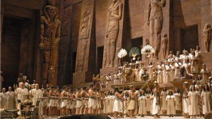 Choristers and supernumeraries fill the stage in a Metropolitan Opera performance of Verdi's Aida